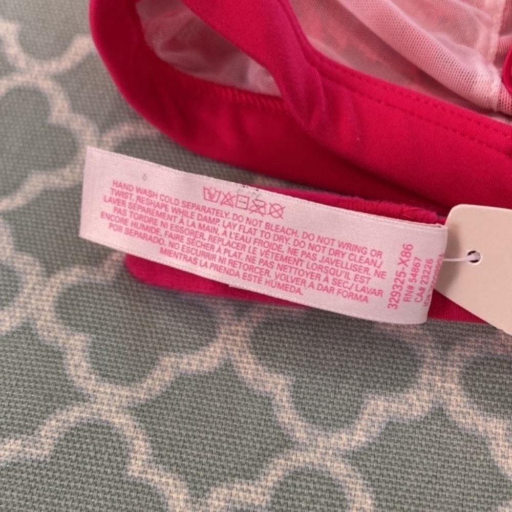 Victoria’s Secret Body Lace Unlined Bralette M NWT - Picture 10 of 10